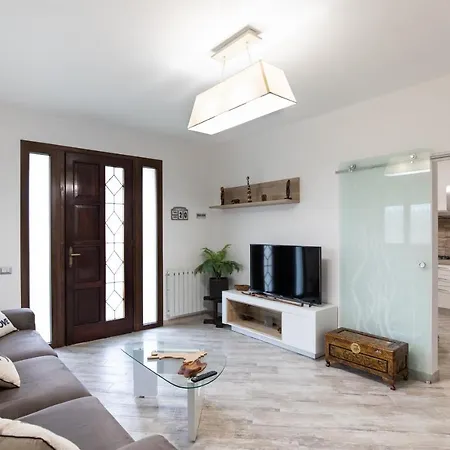 Arb My House Torre del Lago Puccini